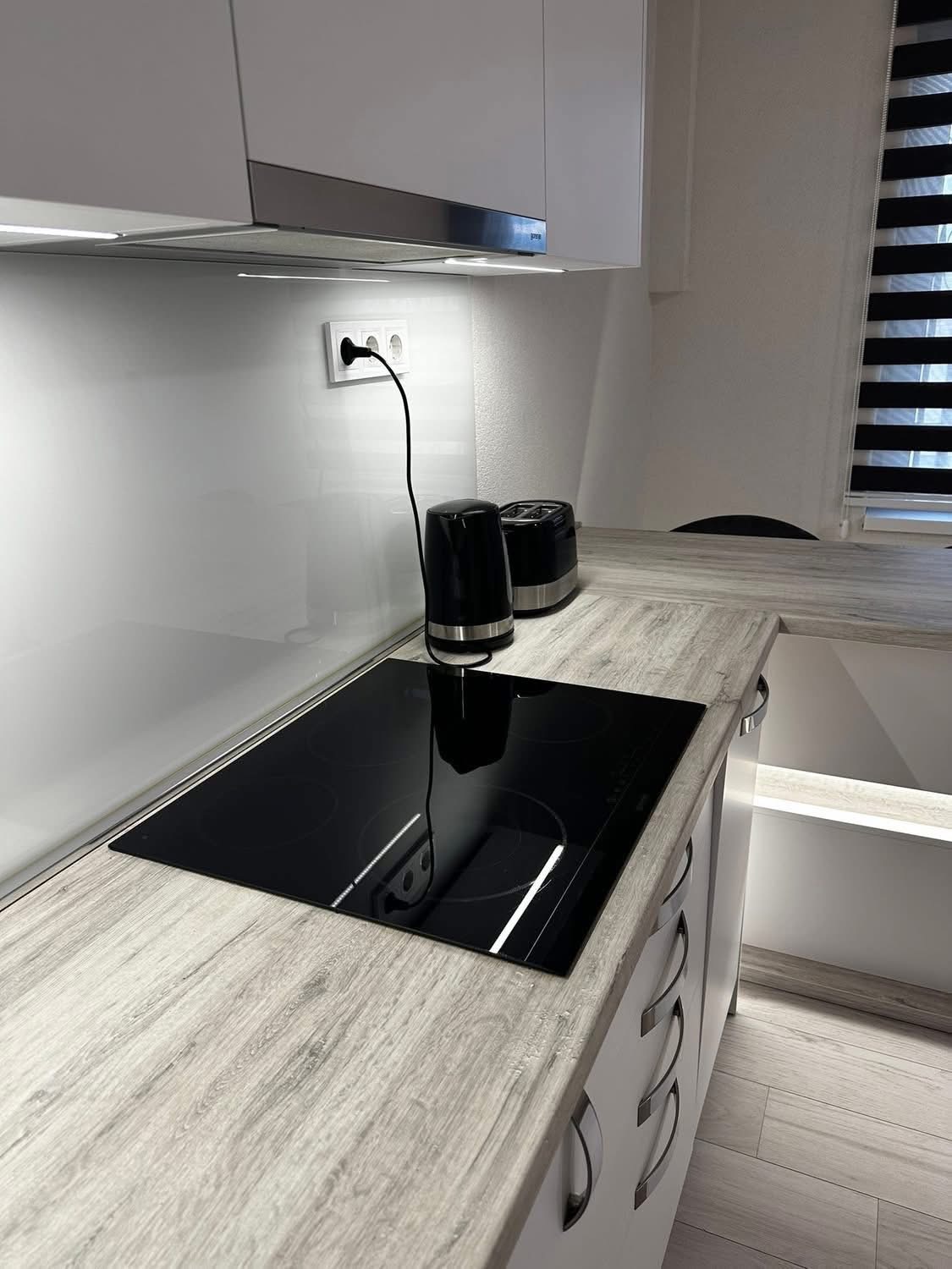 Prémium emeleti lakás