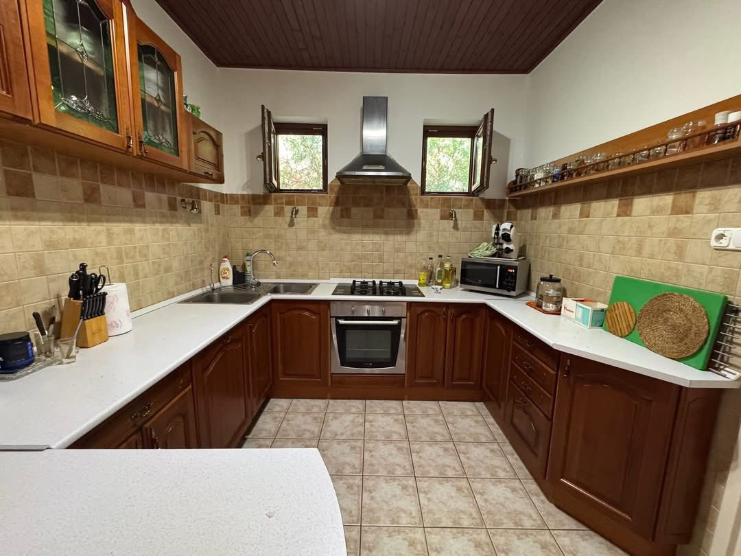 Három szobás,felújított családi ház 6,62KW napelemmel